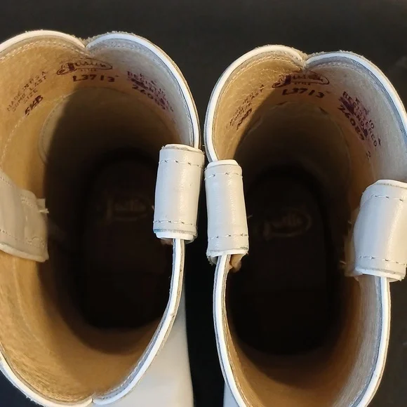 Justin Boots White Heeled Women's Boots - Picture 9 of 14